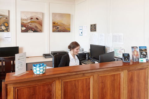 Auldington Hotel - Hobart Tourism 3