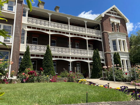 Auldington Hotel - Hobart Tourism 0