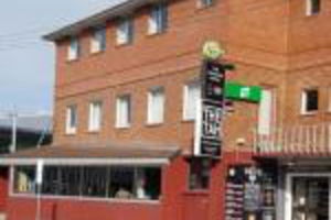 The Waratah Hotel