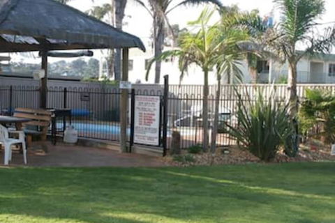 Admirals Lodge - Tourism TAS 6