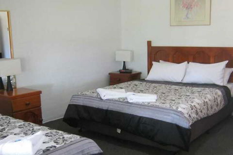 The Vineyard Motel - Tourism TAS 5