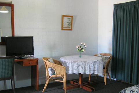 The Vineyard Motel - Tourism TAS 4
