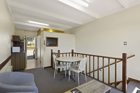 Village Family Motor Inn - Hobart Tourism 4