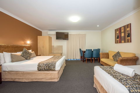 Coral Cay Resort - Hobart Tourism 4
