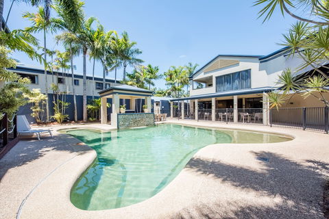 Coral Cay Resort - Hobart Tourism 1