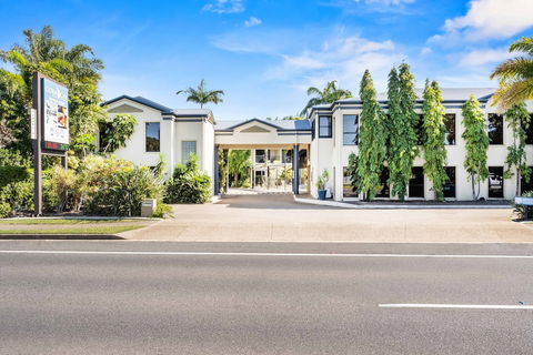 Coral Cay Resort - Hobart Tourism 0
