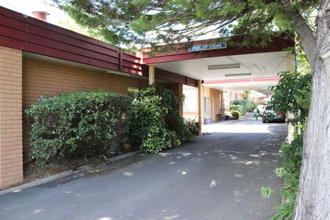Westwood Motor Inn - Tourism TAS 3