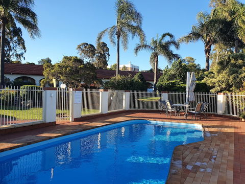 McNevin's Warwick Motel - Tourism TAS 4