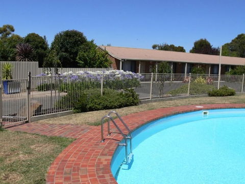 Begonia City Motor Inn - Tourism TAS 3
