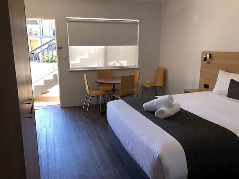 Araluen Motor Lodge - Tourism TAS 5