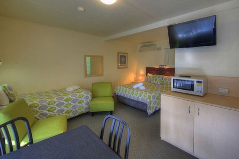Bermagui Motor Inn - Hobart Tourism 7