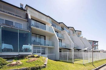 Ocean Front At The Entrance - Hobart Tourism 0