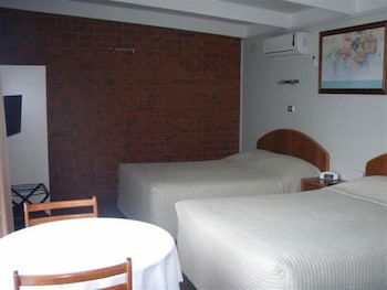 Abbotswood Motor Inn - Tourism TAS 6