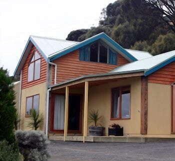 Eastern Reef Cottages - Hobart Tourism 1