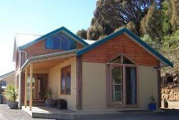 Eastern Reef Cottages - Hobart Tourism 6