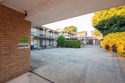 Jacaranda Place Motor Inn - Hobart Tourism 1