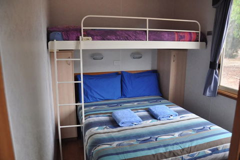 Western KI Caravan Park - Tourism TAS 3