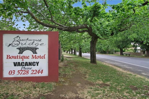 Beechworth On Bridge - Tourism TAS 2