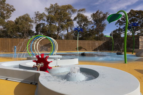 Alivio Tourist Park Canberra - Tourism TAS 1
