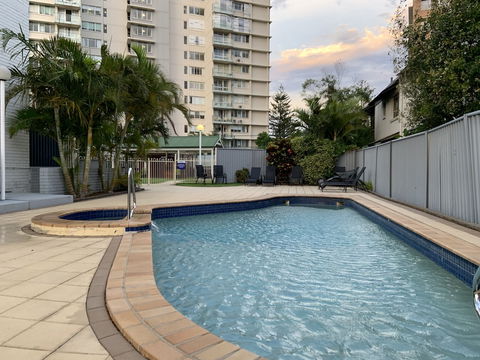 Burleigh Gardens North Hi-Rise - Tourism TAS 0
