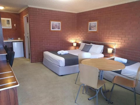 Junction Motel Wagga - Tourism TAS 4