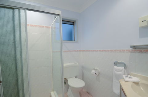 Moby Dick Waterfront Resort Motel - Tourism TAS 6
