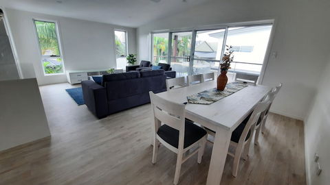 Moby Dick Waterfront Resort Motel - Tourism TAS 3