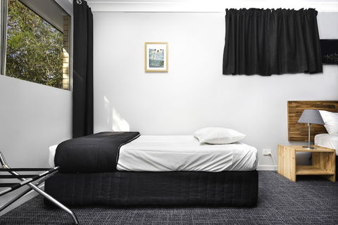 Bald Hills Motel - Hobart Tourism 5