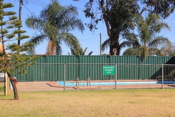 Peak Hill Golden Peak Budget Motel - Tourism TAS 4