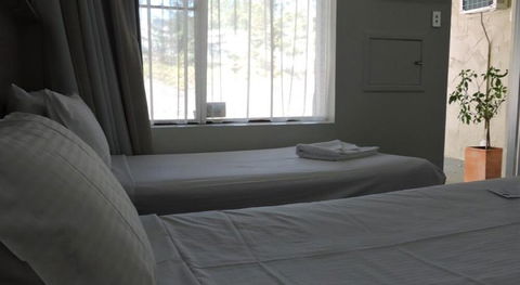 Town & Country Motel - Tourism TAS 3