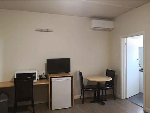 Dandenong Motel - Tourism TAS 1