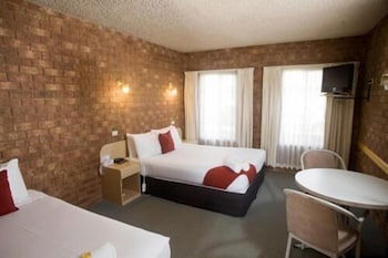 Courtyard Motor Inn - Tourism TAS 3