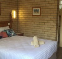 Lake Front Motel - Tourism TAS