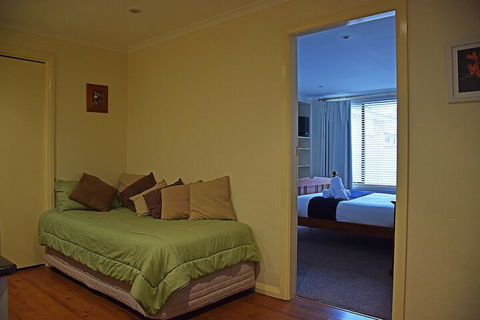 Cole House Apartments - Tourism TAS 7