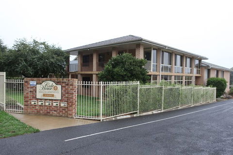Cole House Apartments - Tourism TAS 1