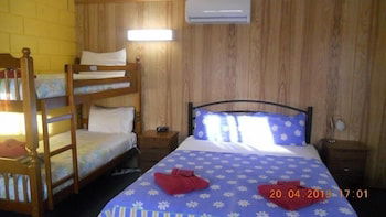 Summer's Rest Units - Tourism TAS 4