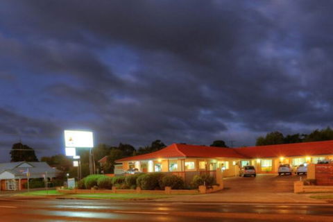 Jumbuck Motor Inn - Tourism TAS 4