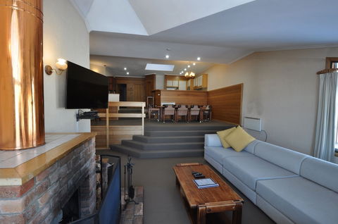 Salzburg Apartments - Hobart Tourism 3