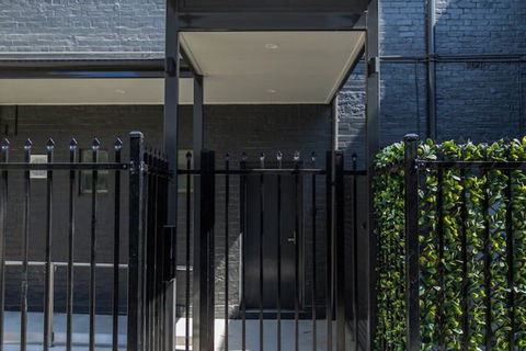 Cache Accommodation - Hobart Tourism 2