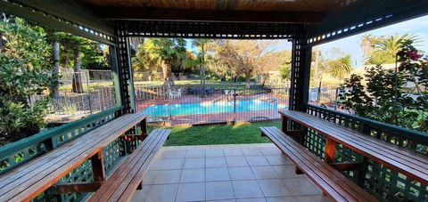 Acclaim Pine Grove Holiday Park - Tourism TAS 3