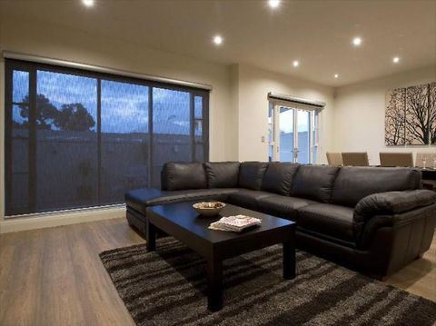 Precinct On Jardine Accommodation - Tourism TAS 4