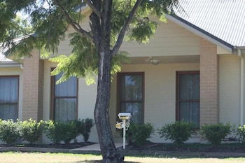 Noah's Mid City Motor Inn - Hobart Tourism 0