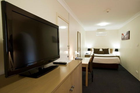 Noah's Mid City Motor Inn - Hobart Tourism 6