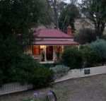 Sinnamons Cottage - Hobart Tourism