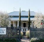 La Maison St. Arnaud - Tourism TAS
