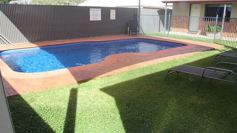 Saltbush Motor Inn - Tourism TAS 1