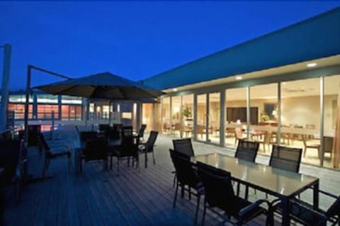 Broadbeach Inverloch Resort - Tourism TAS 7