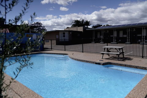 Country Motor Inn Singleton - Tourism TAS 1