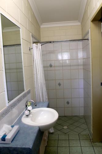 Overflow Motor Inn - Tourism TAS 6