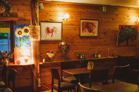 Gundaroo Colonial Inn - Tourism TAS 6